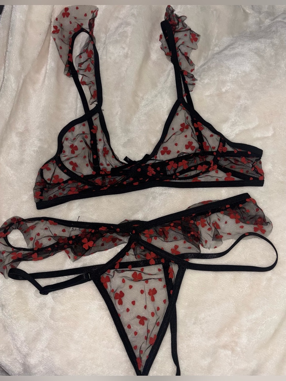 Black mesh Lingerie set - Picture 2 of 6